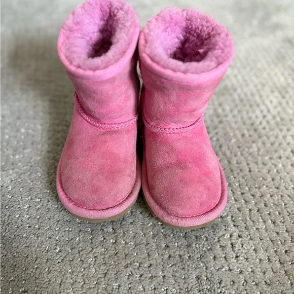 UGG Kids Sparkly Pink Boots - Picture 2 of 4